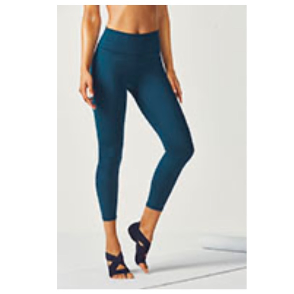 Fabletics Lisette High Waisted Capri Leggings
